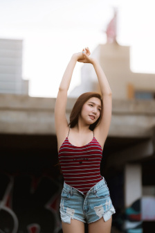 可疑的美容院完整版在线观看